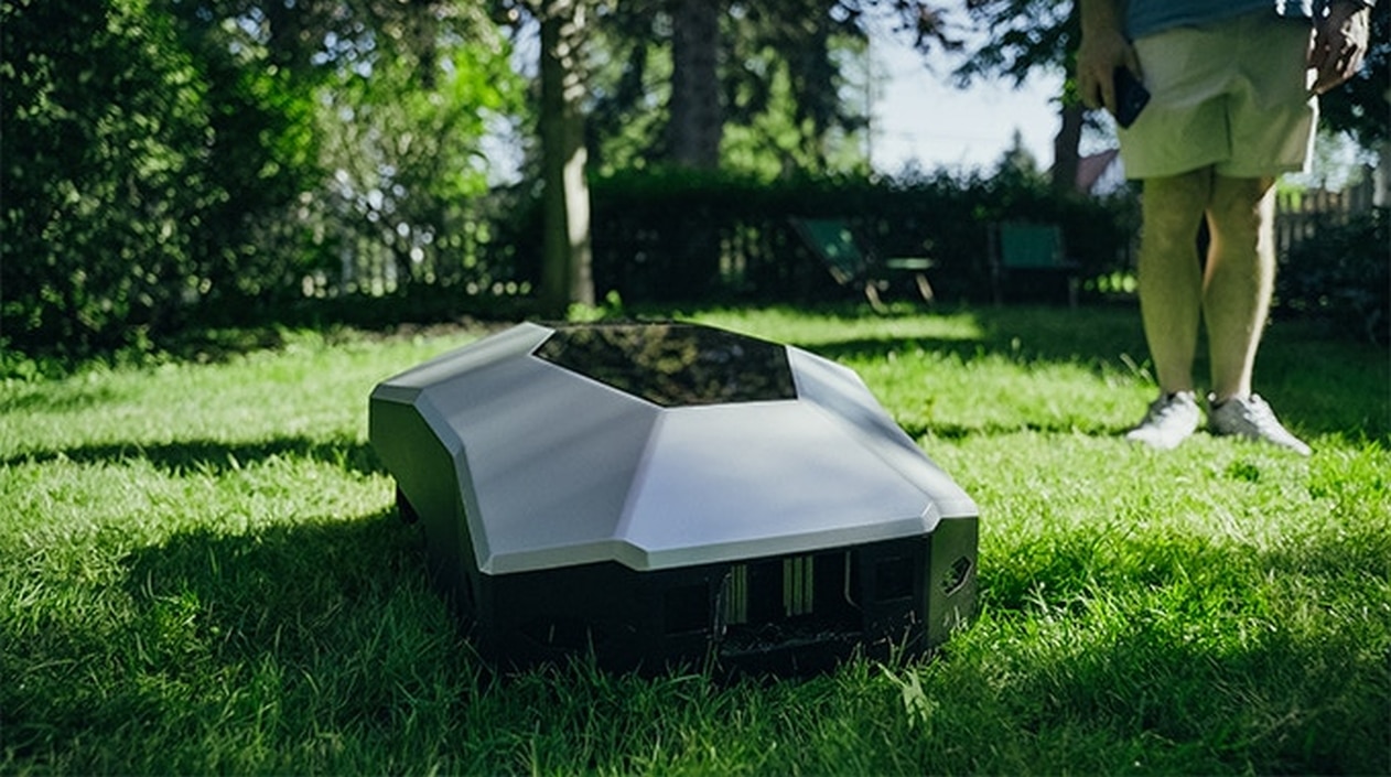 Lawna Mähroboter