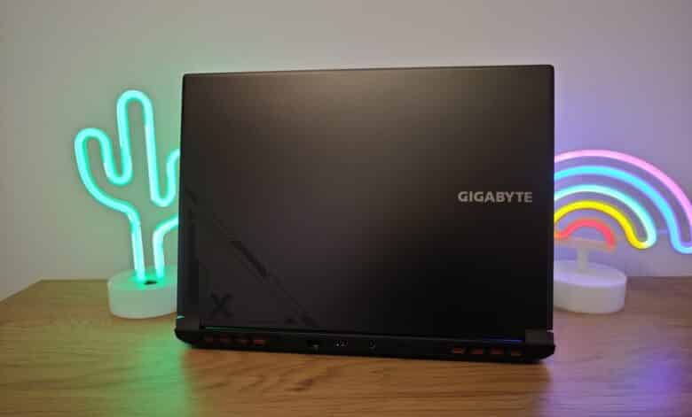 Gigabyte G6X 9KG (2024) Test