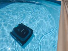 The floor cleaning is convincing.