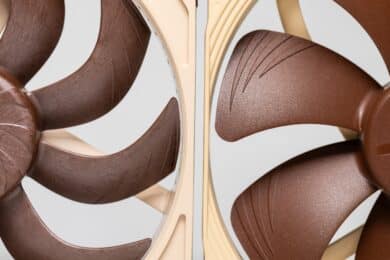 Two different Noctua fans