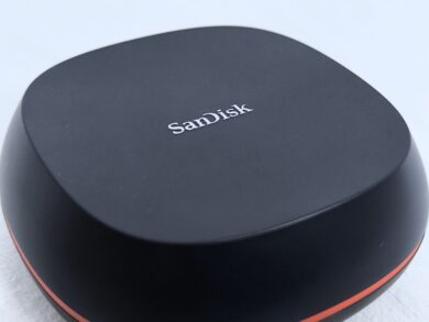 SanDisk" is engraved on the top.