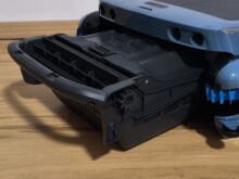 The filter basket can be pulled out.