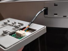 II Mounting the display