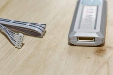 Internal connection of the Lian Li Wireless Controller