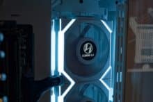 Lian Li Uni Fan SL Wireless LCD lights up