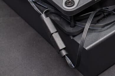 An A-RGB plug connection that has loosened slightly