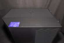 The top of the housing is covered with an air-permeable metal wall