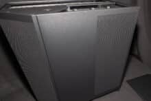 The right side panel of the H9 Flow RGB+ made of metal