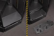 A removable plastic cover behind the mesh panel at the front right for the installation of 420mm radiators