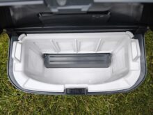 Replaceable ultra-fine filter