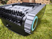 Sturdy caterpillar track