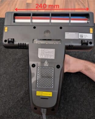 Underside of the Jimmy BX8 with 240 mm wide nozzle opening