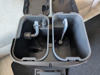 Open fresh and waste water tanks of the 3i P10 Ultra station from above