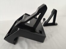 The feet of the loading unit are inserted.