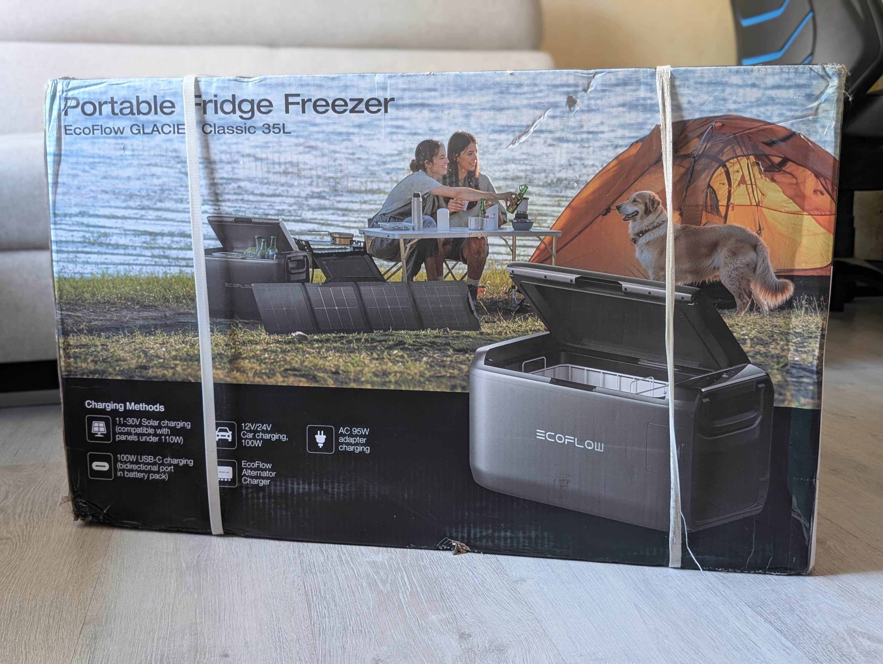 Packaging of the EcoFlow Glacier Classic 35L with outdoor motif and tent