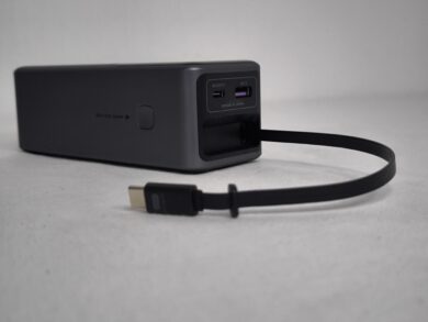 Retractable USB-C cable