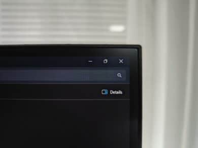 A certain margin remains at the corners.