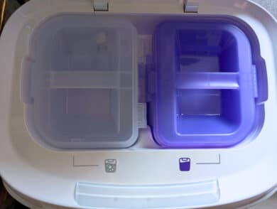 Narwal Freo Z10 station with open water tanks for fresh and waste water