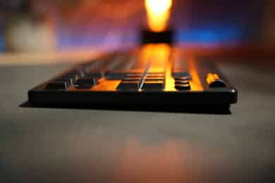 Razer BlackWidow V4 Low-Profile HyperSpeed